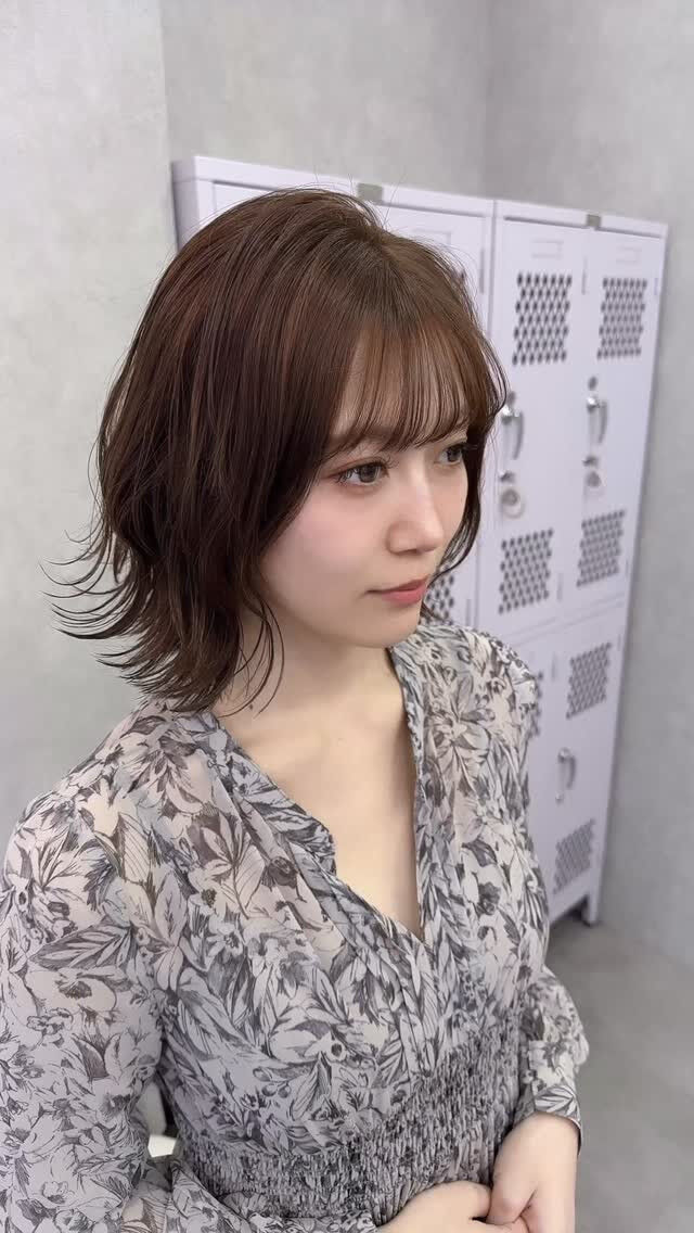 ウェーブ巻きでお洒落ボブスタイル